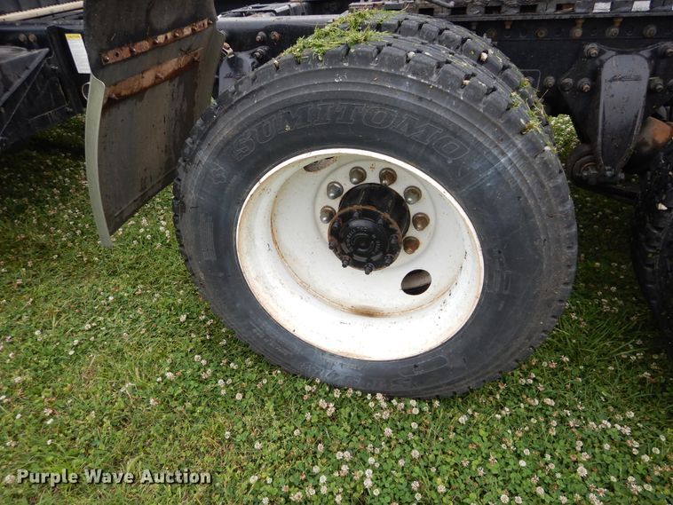 image for item HA9170 2007 Freightliner Business Class M2  semi truck