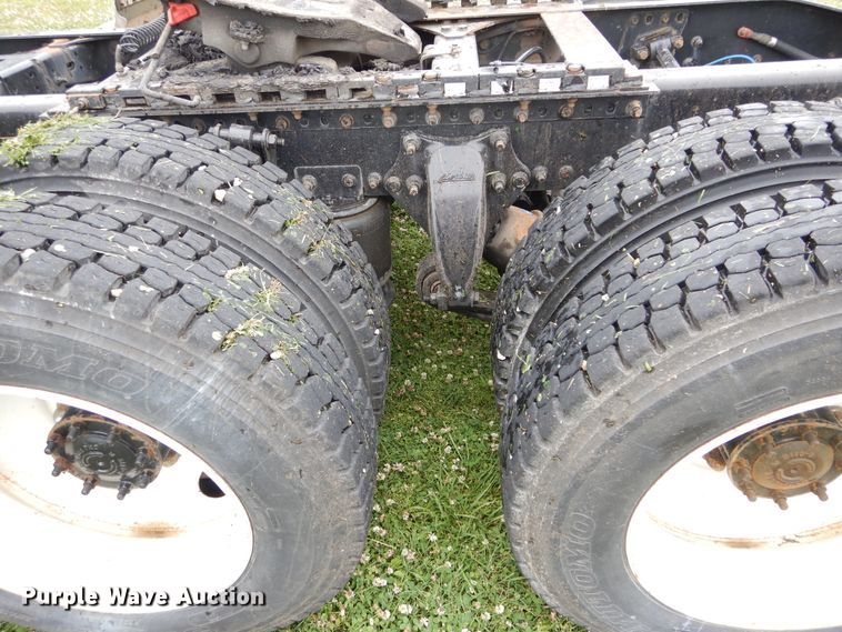 image for item HA9170 2007 Freightliner Business Class M2  semi truck