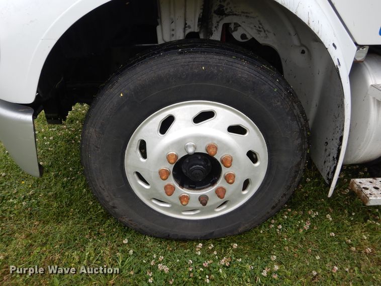 image for item HA9170 2007 Freightliner Business Class M2  semi truck