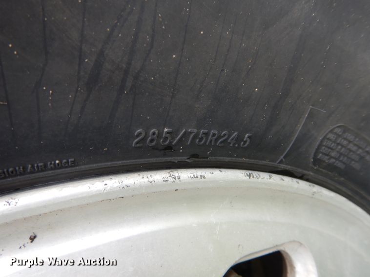 image for item HA9170 2007 Freightliner Business Class M2  semi truck