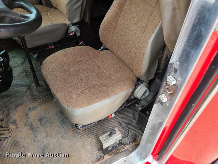 image for item K5809 2003 Kenworth T600 semi truck