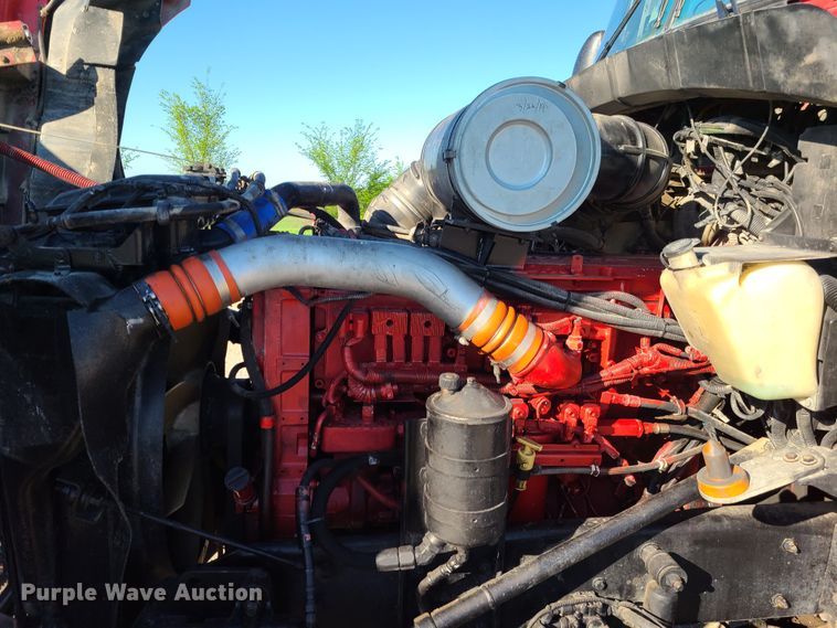 image for item K5809 2003 Kenworth T600 semi truck