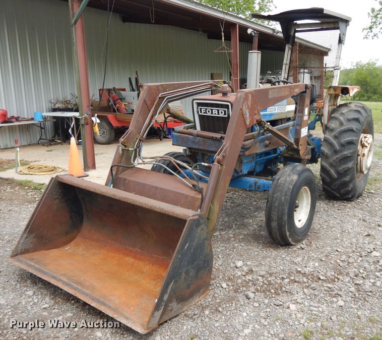 image for item DE5695 Ford 6600  tractor