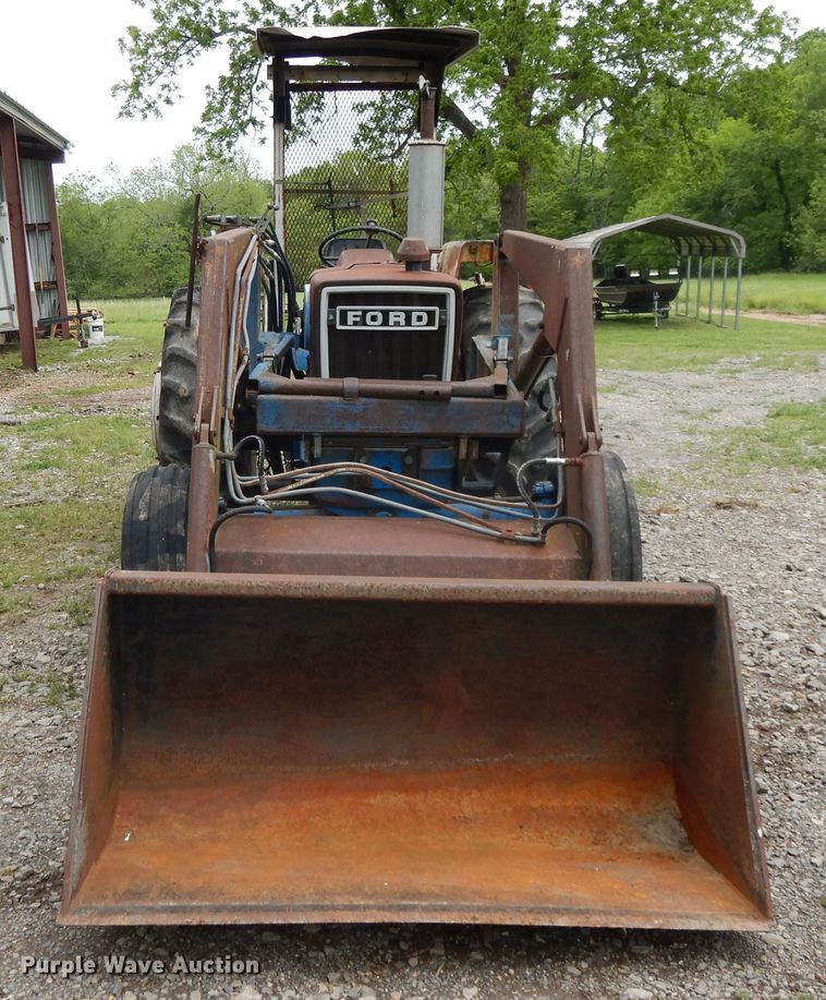 image for item DE5695 Ford 6600  tractor