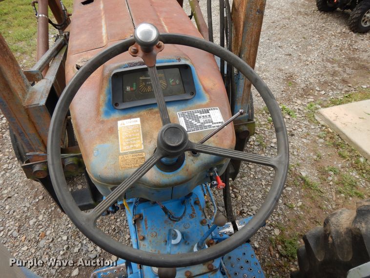 image for item DE5695 Ford 6600  tractor