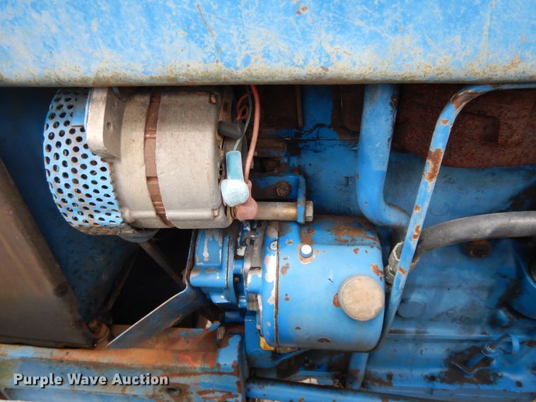 image for item DE5695 Ford 6600  tractor