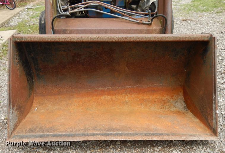 image for item DE5695 Ford 6600  tractor