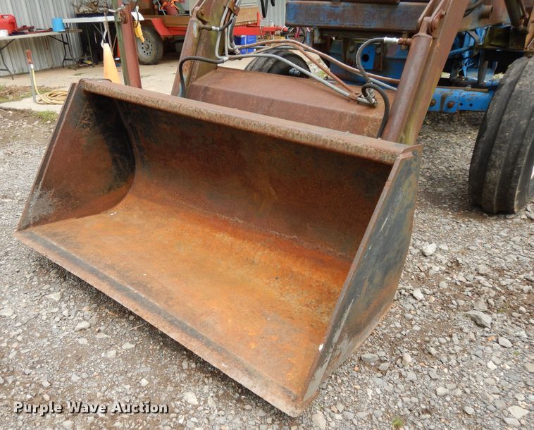 image for item DE5695 Ford 6600  tractor