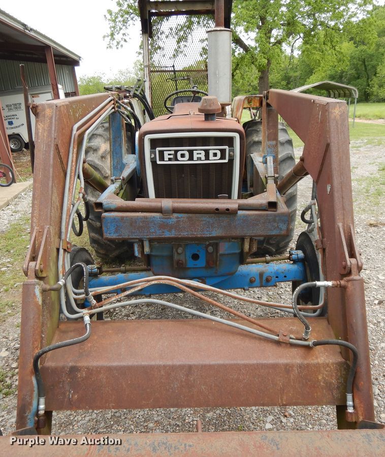 image for item DE5695 Ford 6600  tractor