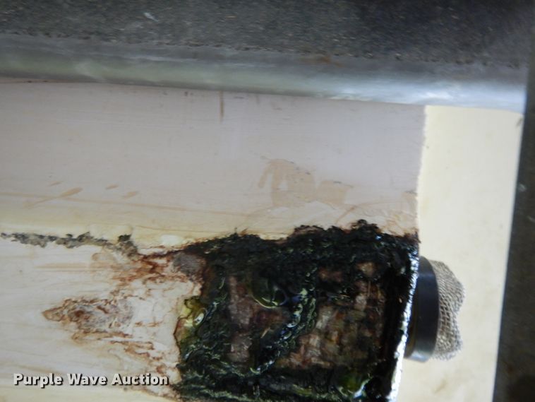 image for item DE5701 1999 Bluewave 22 Classic  boat