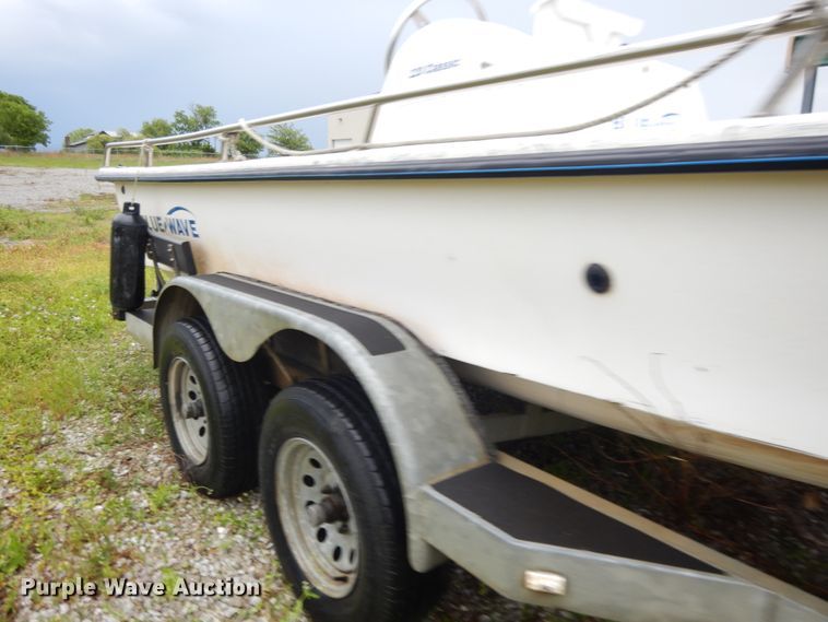 image for item DE5701 1999 Bluewave 22 Classic  boat