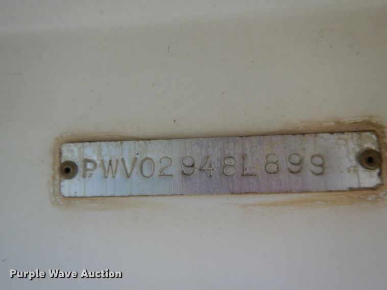 image for item DE5701 1999 Bluewave 22 Classic  boat