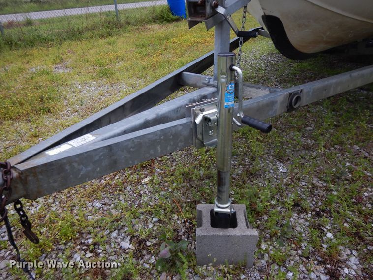 image for item DE5701 1999 Bluewave 22 Classic  boat