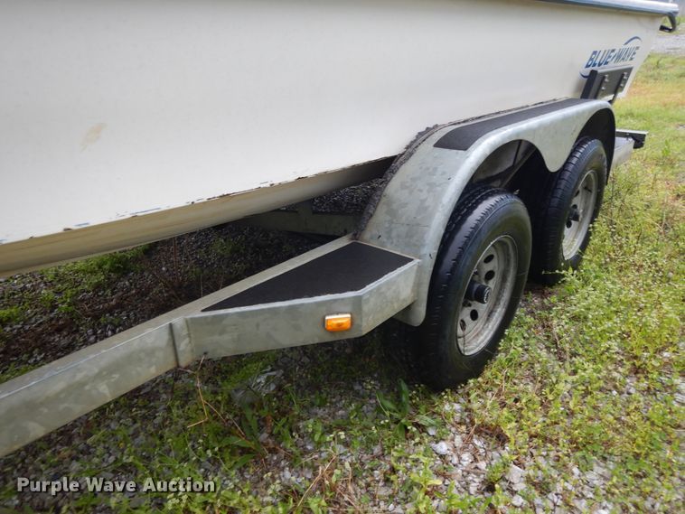image for item DE5701 1999 Bluewave 22 Classic  boat