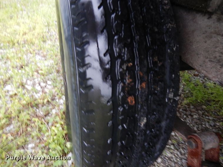 image for item DE5701 1999 Bluewave 22 Classic  boat