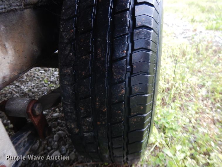 image for item DE5701 1999 Bluewave 22 Classic  boat