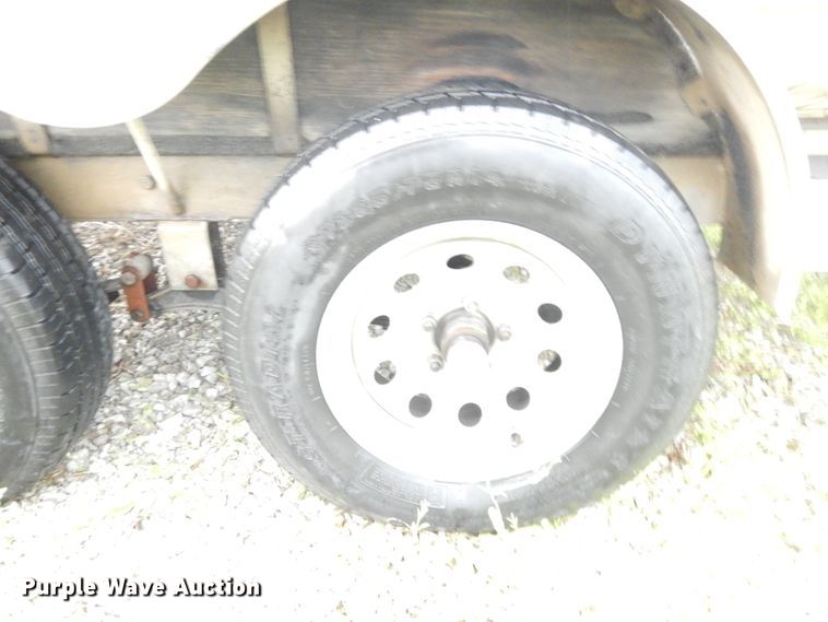 image for item DE5701 1999 Bluewave 22 Classic  boat