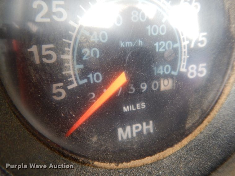 image for item DG6783 1987 International S1954/1900  dump flatbed truck