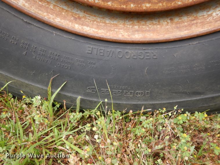 image for item DG6783 1987 International S1954/1900  dump flatbed truck