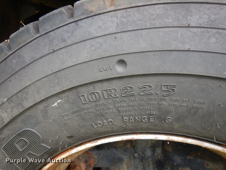 image for item DG6783 1987 International S1954/1900  dump flatbed truck