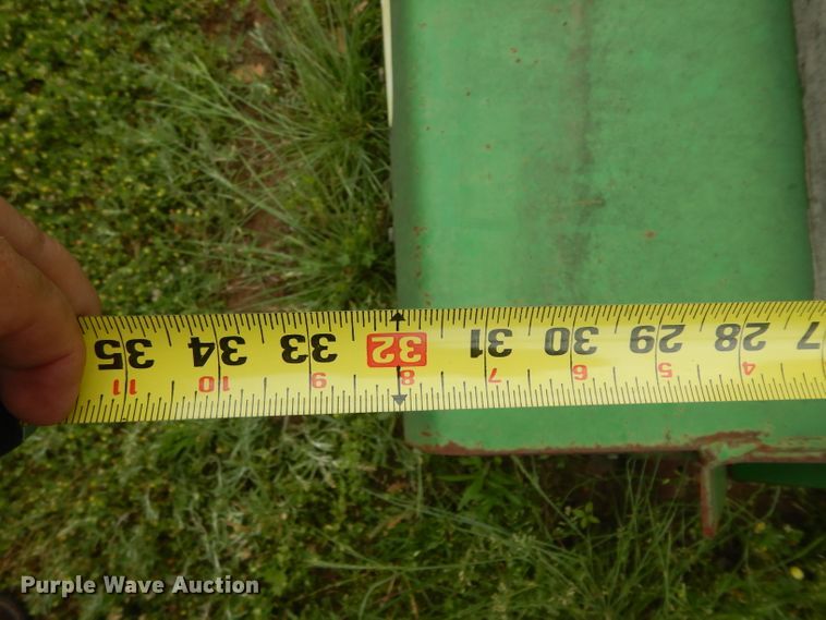 image for item DG6784 John Deere 390 flail mower