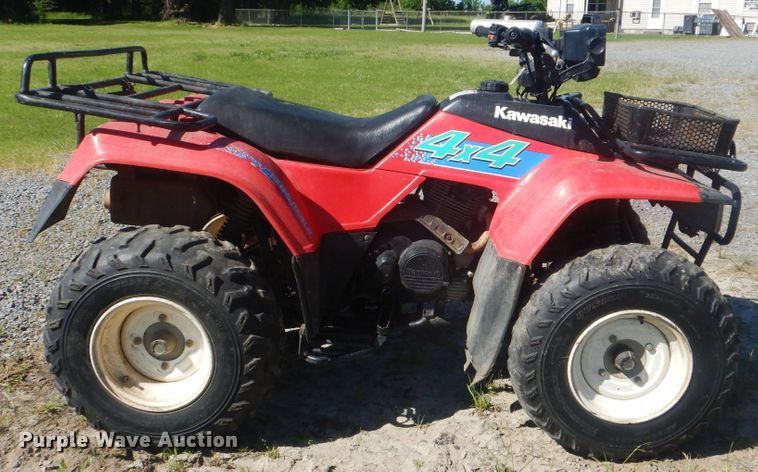 image for item DG8603 1994 Kawasaki Bayou  ATV