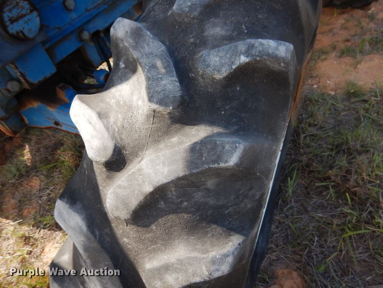 image for item GE9439 1988 Ford 6610  tractor