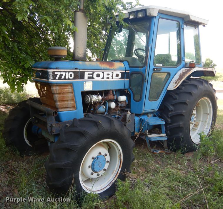 image for item GE9444 1988 Ford 7710  MFWD tractor