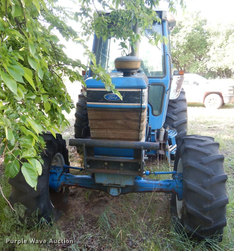 image for item GE9444 1988 Ford 7710  MFWD tractor