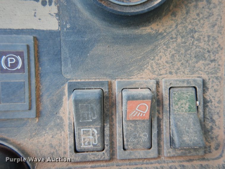 image for item GE9444 1988 Ford 7710  MFWD tractor