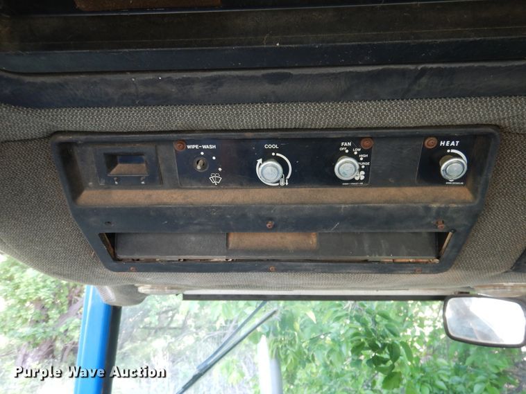 image for item GE9444 1988 Ford 7710  MFWD tractor