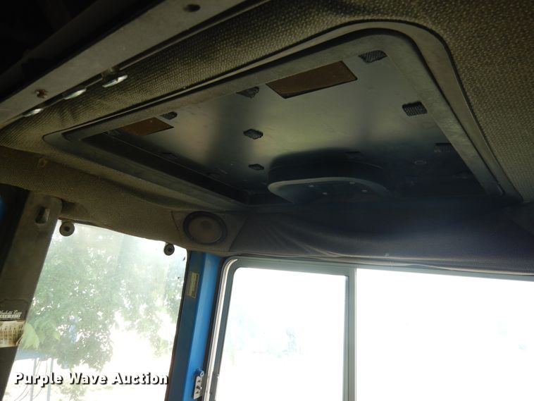 image for item GE9444 1988 Ford 7710  MFWD tractor