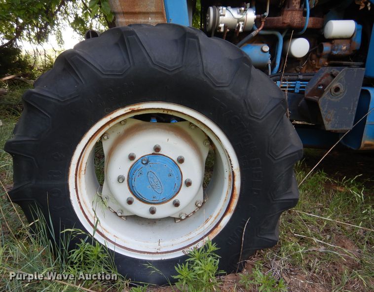 image for item GE9444 1988 Ford 7710  MFWD tractor
