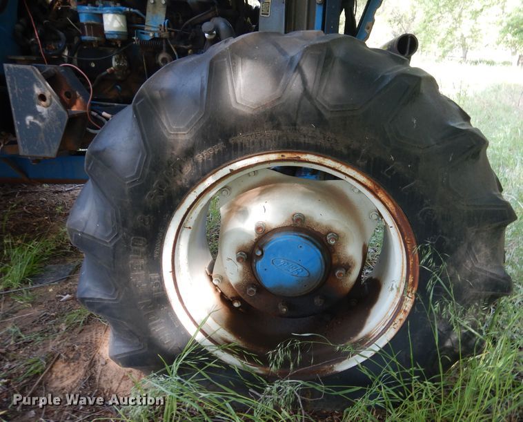 image for item GE9444 1988 Ford 7710  MFWD tractor