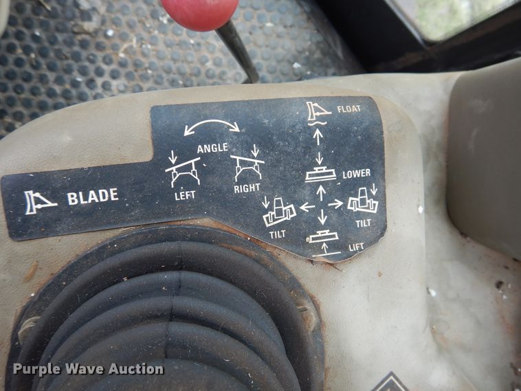 image for item GE9447 2004 Case 850K  crawler dozer