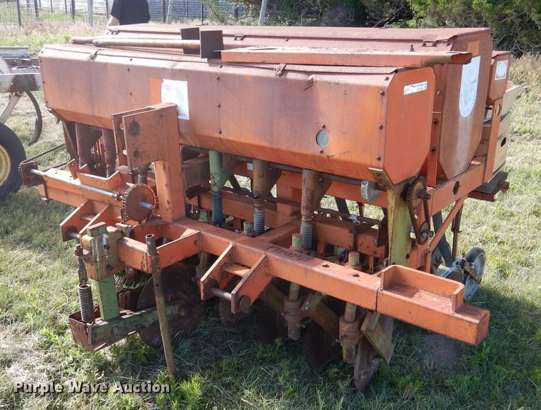 image for item GE9465 Tye Pasture Pleaser grain drill