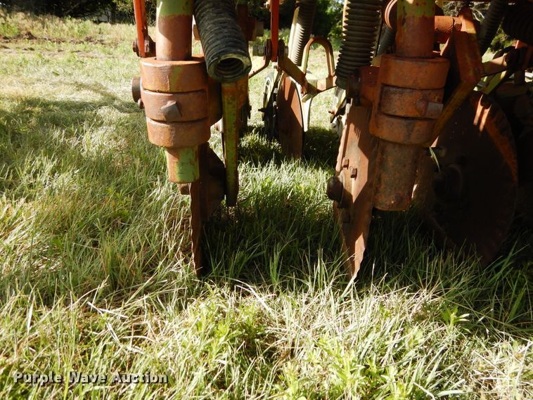 image for item GE9465 Tye Pasture Pleaser grain drill