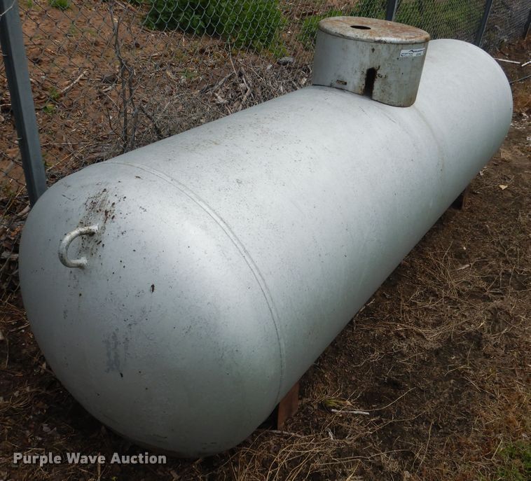 image for item GE9482 1952 propane tank