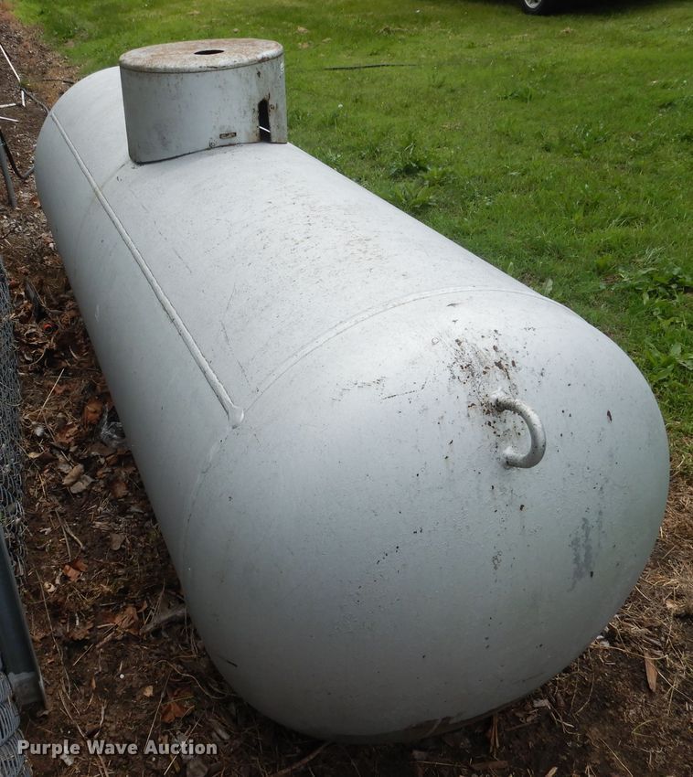 image for item GE9482 1952 propane tank