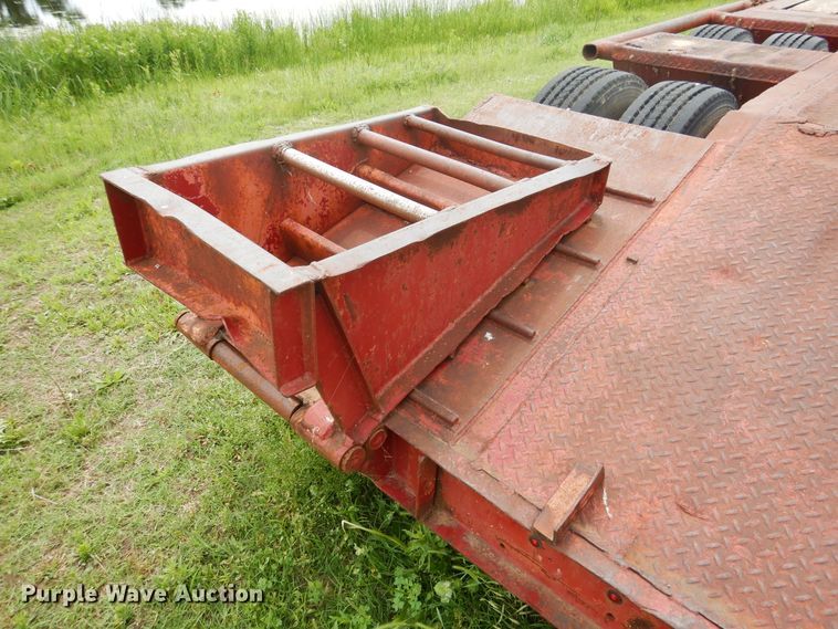 image for item GE9488 1980 Heavy Haul HS25 drop deck equipment trailer