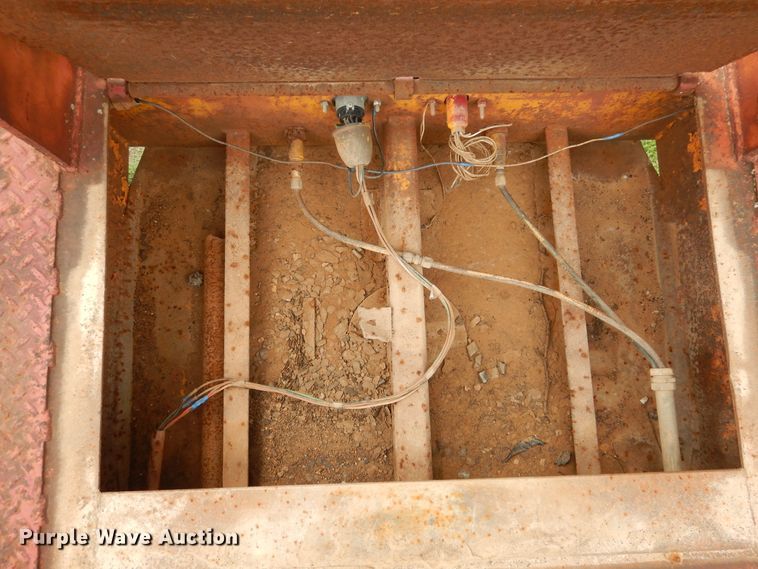 image for item GE9488 1980 Heavy Haul HS25 drop deck equipment trailer