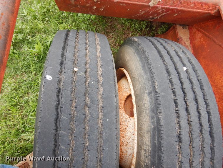 image for item GE9488 1980 Heavy Haul HS25 drop deck equipment trailer