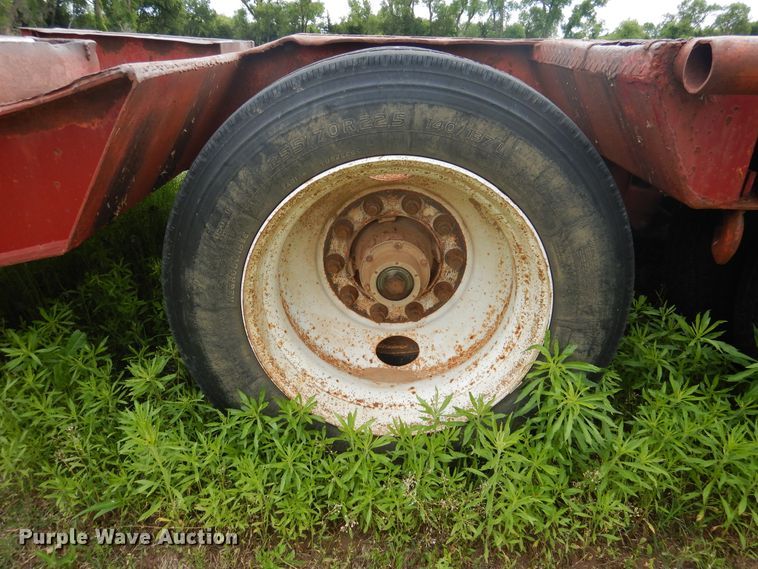 image for item GE9488 1980 Heavy Haul HS25 drop deck equipment trailer