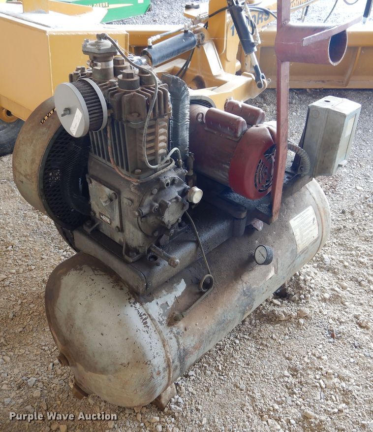 image for item GE9490 Quincy 310 air compressor