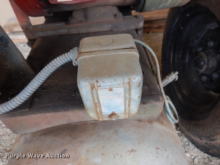 image for item GE9490 Quincy 310 air compressor