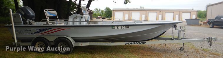 image for item GY9918 2005 Bluewave 220 Classic  boat