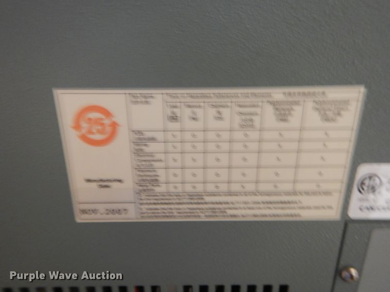 image for item HS9507 BD Facscalibur cell analyzer