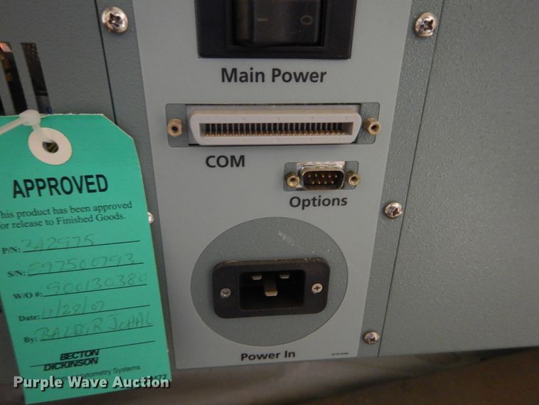 image for item HS9507 BD Facscalibur cell analyzer