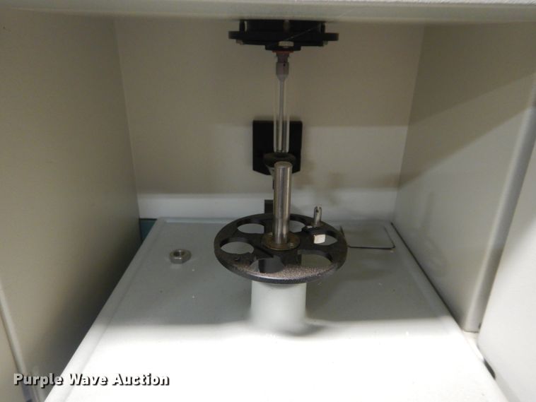 image for item HS9507 BD Facscalibur cell analyzer