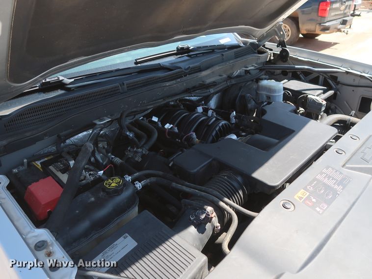 image for item HS9517 2015 Chevrolet Silverado 1500  Crew Cab pickup truck